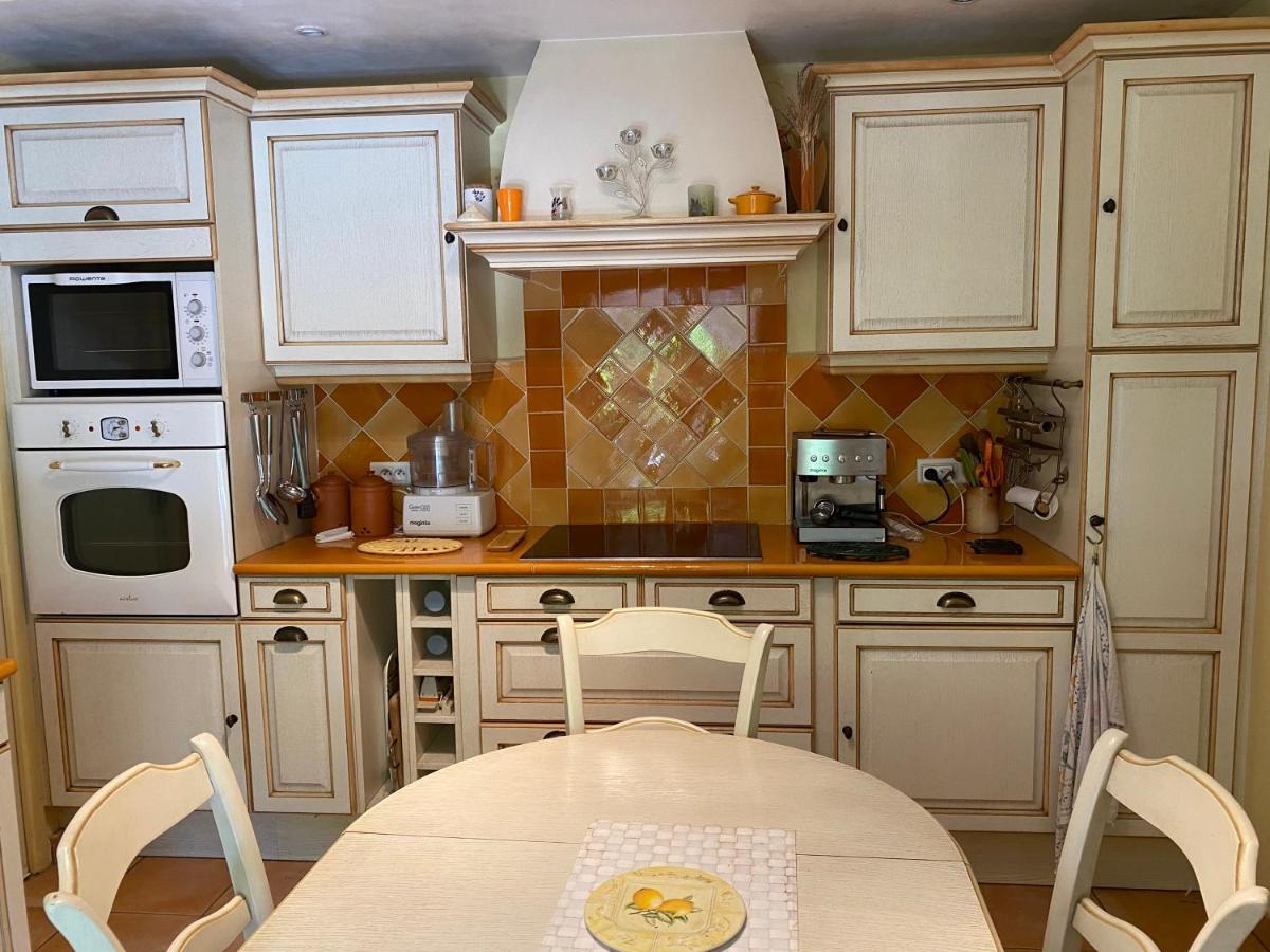 Maison Provencale En Campagne A Егіль Екстер'єр фото